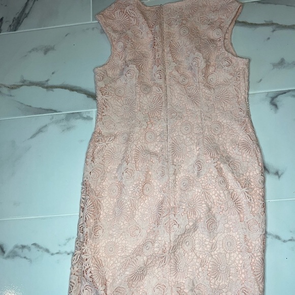 𝅺Maggy London lace dress - Picture 5 of 10